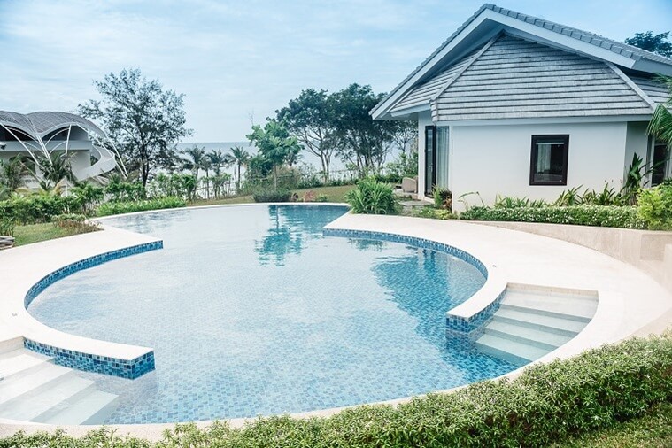 Luxury Villa King Pool Side